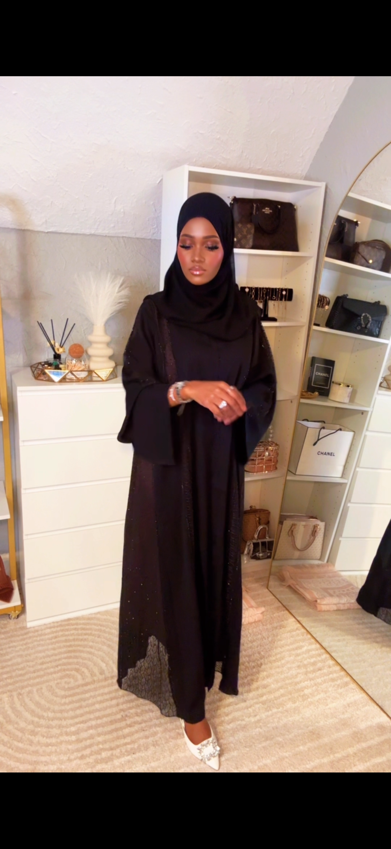 Nuur Lace Abaya